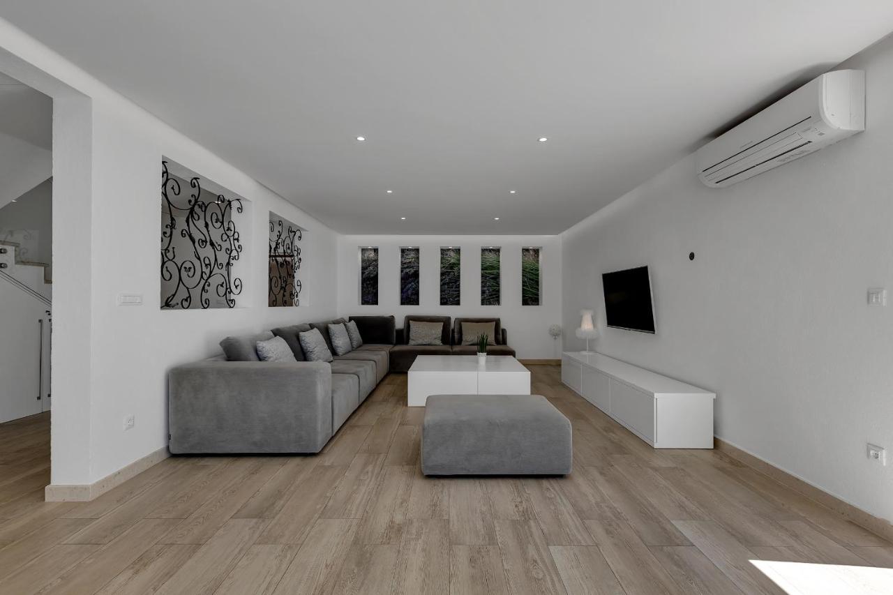 Villa Prestige 바스카보다 외부 사진